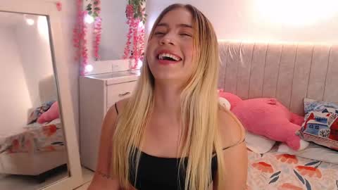 _tiffany1 online show from April 22, 1:46 am