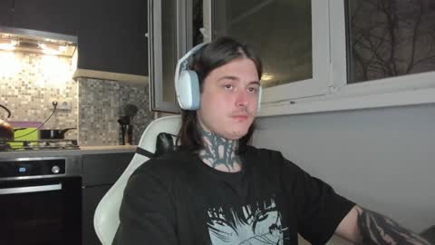 _torfin_ online show from December 19, 12:34 am