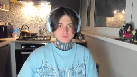 _torfin_ online show from February 10, 5:10 am