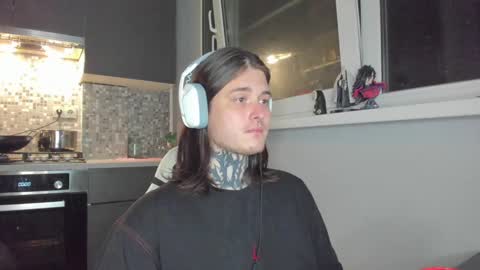 _torfin_ online show from March 6, 10:15 pm