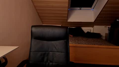 Vlad online show from June 9, 7:35 pm
