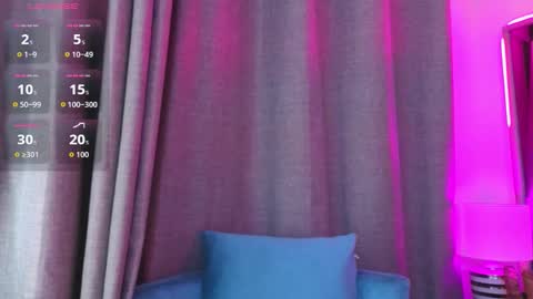 _valeria_saenz_ online show from January 18, 2:53 am