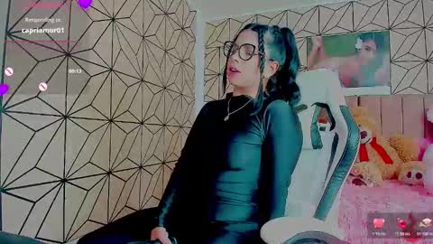 vane online show from March 27, 9:27 pm