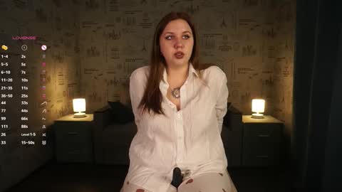 Molly online show from December 2, 8:45 am