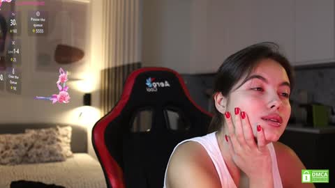 Kristina online show from December 6, 2:33 pm