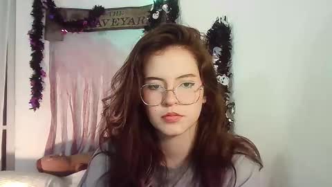 _yourcherrybomb online show from October 28, 2:12 am