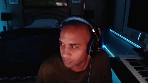 a4orce online show from March 2, 5:08 am