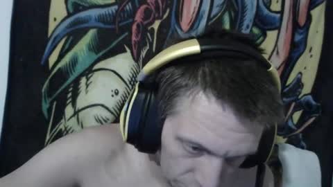 A Bored Dragon online show from August 6, 8:34 am