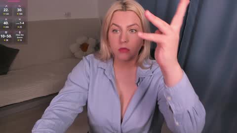 Adele White online show from December 14, 7:57 pm