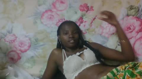 aadienne online show from March 13, 7:17 pm