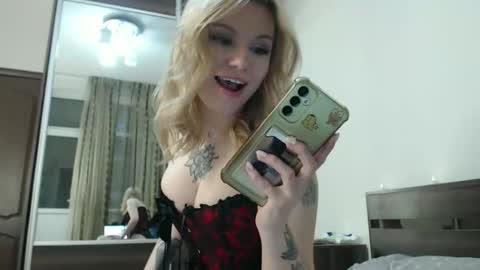 Alice online show from December 2, 3:09 pm