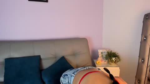 aaliyah__1 online show from February 11, 3:32 am