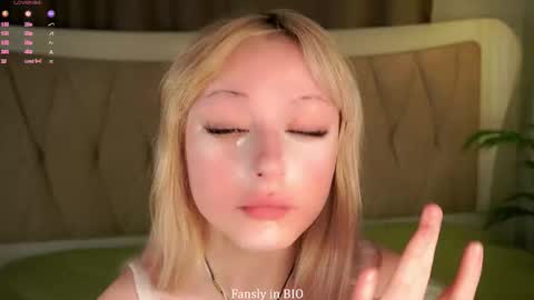 Amy online show from October 20, 3:06 pm