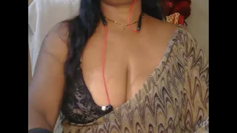 Snapshot of aaradhya_sexy_88 chatting on September 18, 7:23 am aaradhya_sexy_88 online show from September 18, 7:23 am