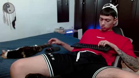 aarman online show from December 21, 3:51 pm