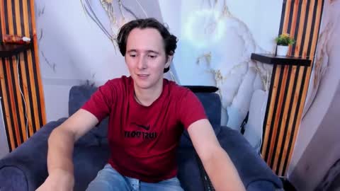 Aaron online show from November 25, 3:49 am