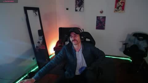 aaron_malikk online show from June 7, 2:28 am