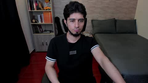 Aaron online show from January 28, 9:40 pm