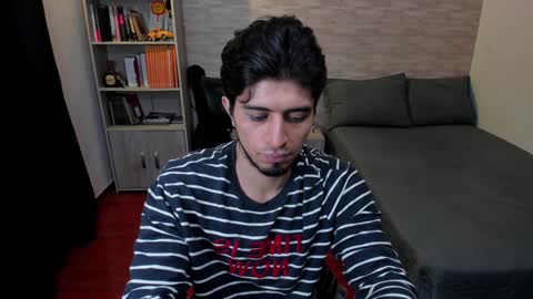 Aaron online show from February 7, 10:19 pm