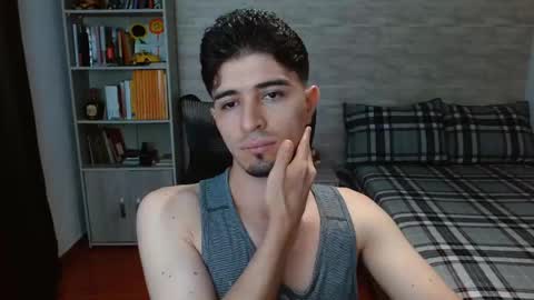 Aaron online show from October 6, 9:10 pm