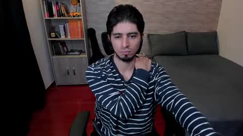 Aaron online show from February 16, 10:21 pm