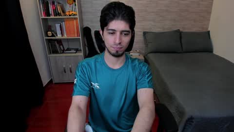 Aaron online show from February 1, 9:29 pm