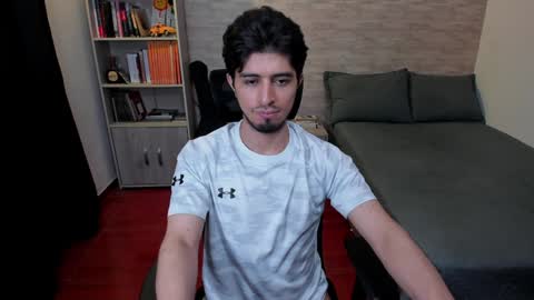 Aaron online show from February 4, 12:08 am