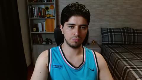 Aaron online show from May 22, 7:09 pm