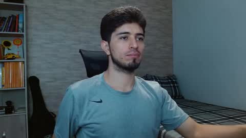 Aaron online show from September 21, 6:12 pm