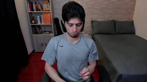 Aaron online show from February 2, 7:46 pm