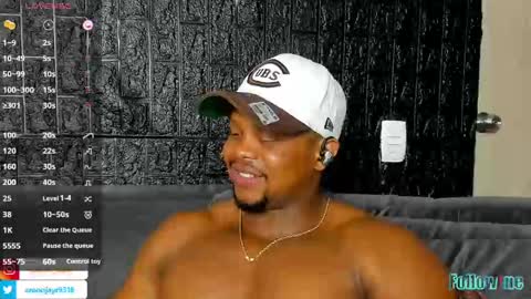 Snapshot of aaron_st chatting on September 27, 11:08 am Aaron online show from September 27, 11:08 am