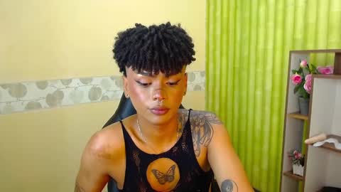 im NiallDun online show from January 5, 1:36 pm