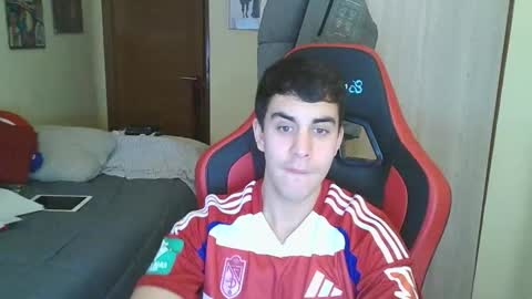 aaronlavine online show from February 18, 4:51 pm