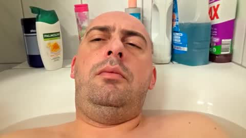 abas1986 online show from December 15, 10:00 am