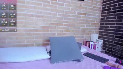 Snapshot of abbey_walker chatting on September 22, 11:47 am abbey_walker online show from September 22, 11:47 am