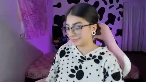 April online show from September 18, 7:01 am