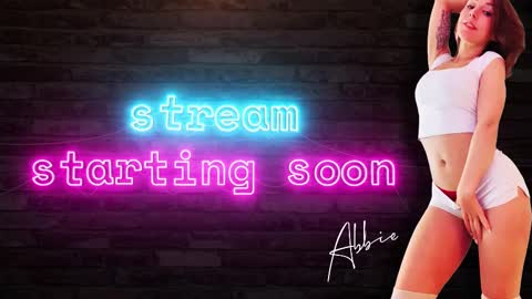 Snapshot of abbienextdoor chatting on October 21, 12:27 am Abbie online show from October 21, 12:27 am
