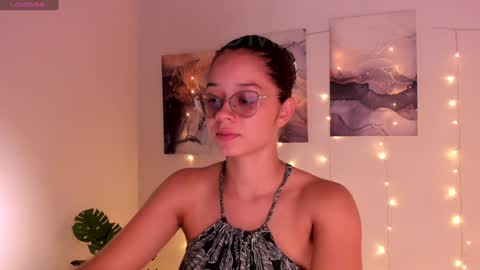 Snapshot of abby_excitease chatting on December 14, 6:41 pm I want to make you addicted to me online show from December 14, 6:41 pm