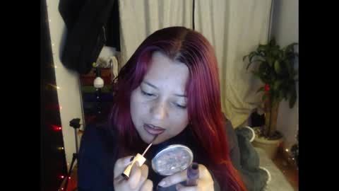 Snapshot of abby_iloveit chatting on December 5, 2:58 am abby iloveit online show from December 5, 2:58 am