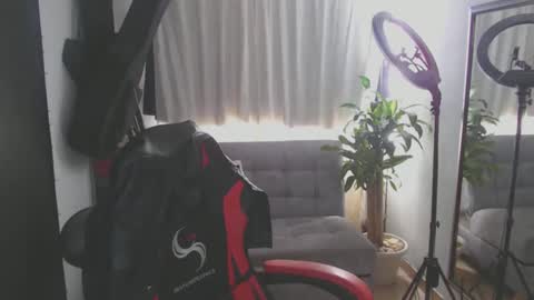 Snapshot of abby_iloveit chatting on February 23, 7:38 pm abby iloveit online show from February 23, 7:38 pm