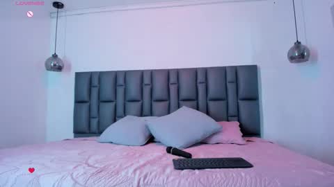 abbyadams23 online show from November 19, 3:06 am