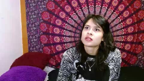 Snapshot of abbysccott chatting on October 31, 1:06 am Abby online show from October 31, 1:06 am