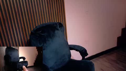 Abby Stones online show from May 20, 1:06 pm