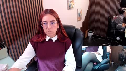 Abby Stones online show from September 12, 1:35 pm