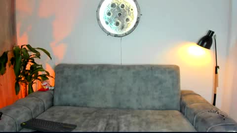  Abella and Kendra  online show from April 2, 11:11 pm