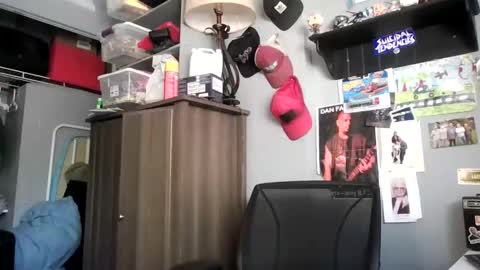 AJ online show from June 1, 6:53 pm