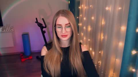 Anna online show from February 24, 7:52 pm