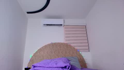 Abigail online show from December 5, 3:17 am