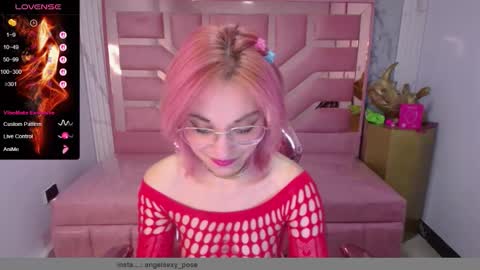 abril_ch_ online show from March 3, 12:34 pm