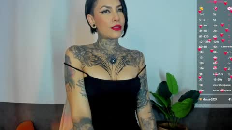 Abril Facchini online show from April 6, 6:20 pm